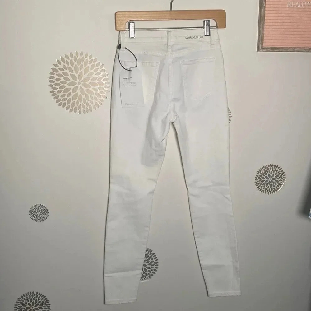 Current/Elliott White Stiletto Cut Jeans - Picture 3 of 9